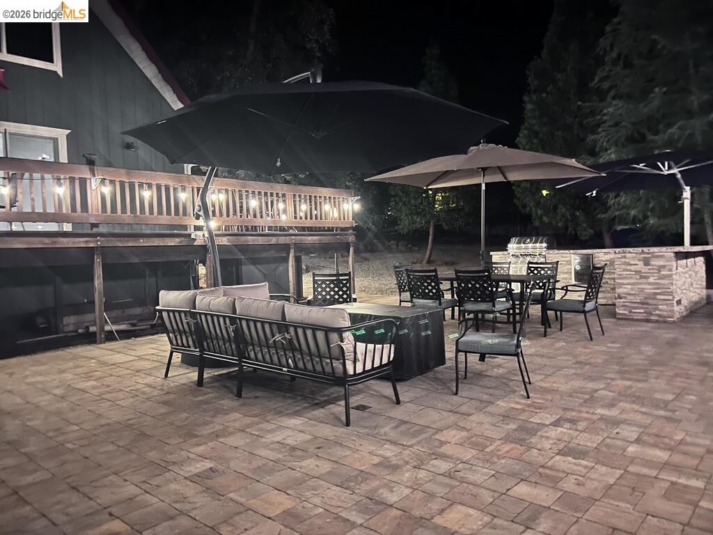 Property Photo: 19462 Grizzly Cir CA 95321