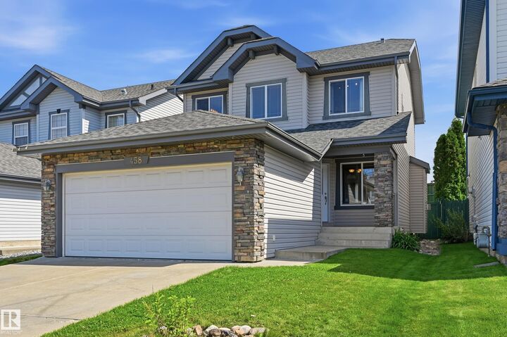 458 Hunters Green Green NW — photo 1