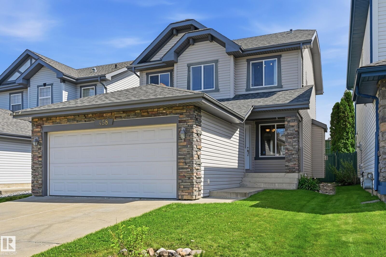 Property Photo: 458 Hunters Green Green NW AB T6R 3C3