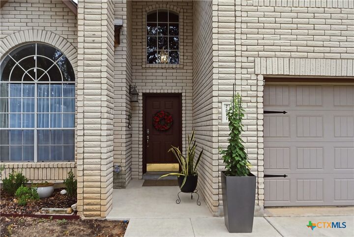 Property Photo: 2011 Chittim Trail Drive TX 78232