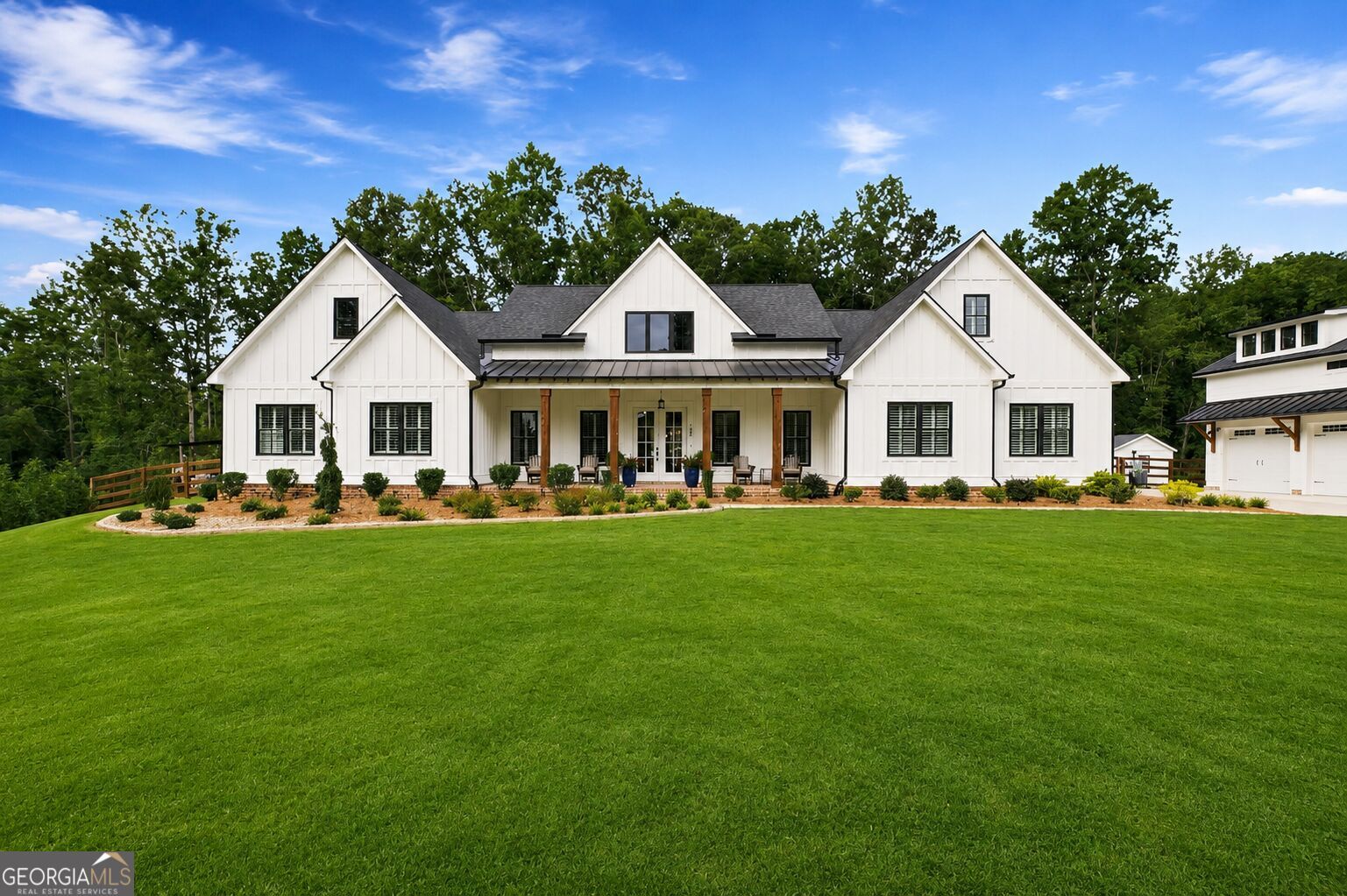 Property Photo:  145 London Road  GA 30107 