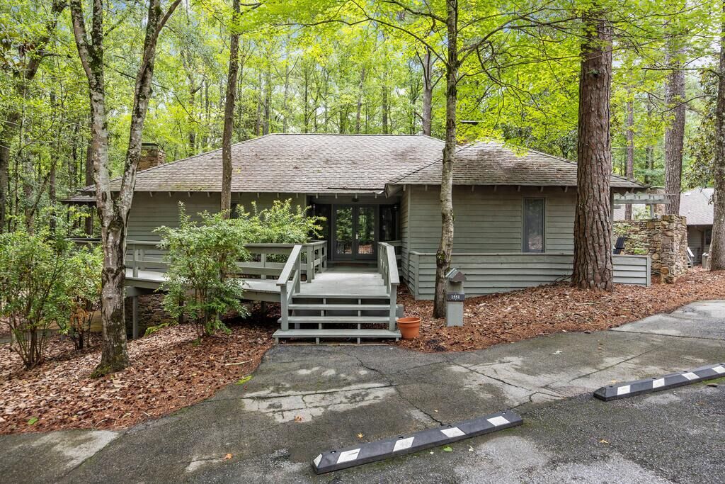 Property Photo: 1551 Mountain Creek Drive GA 31822