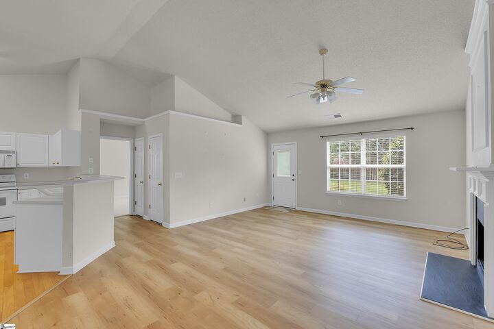 Property Photo:  618 Fairview Lake Way  SC 29680 