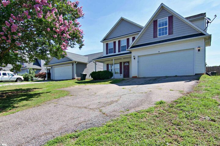 Property Photo: 305 N Chestnut Street SC 29678