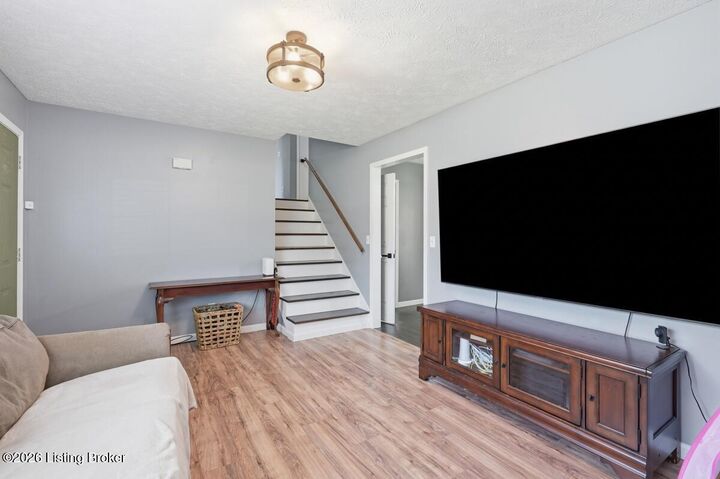 Property Photo:  104 Kegley Dr  KY 42754 