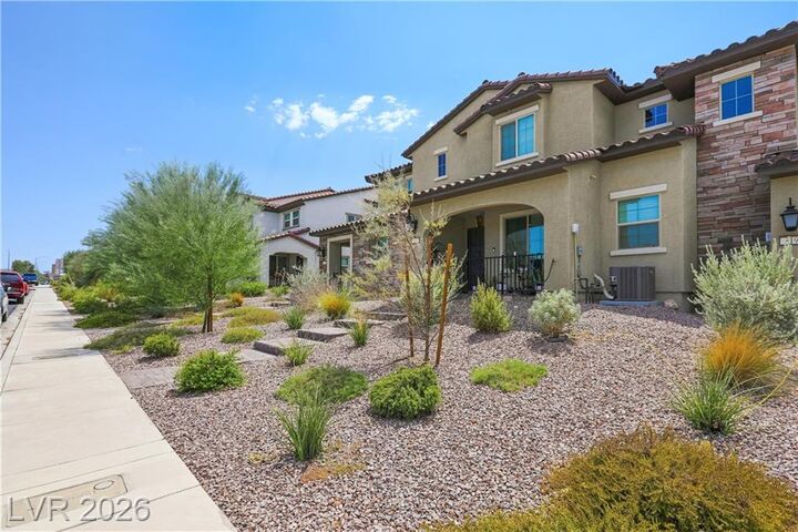 Property Photo: 817 Watford Place NV 89011