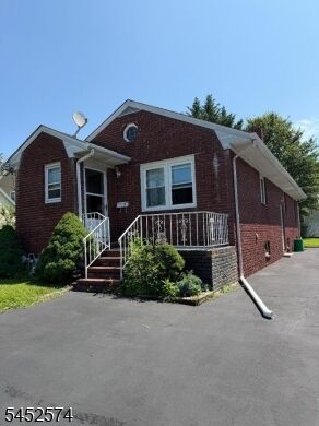 Property Photo: 6 Lewis St NJ 07110