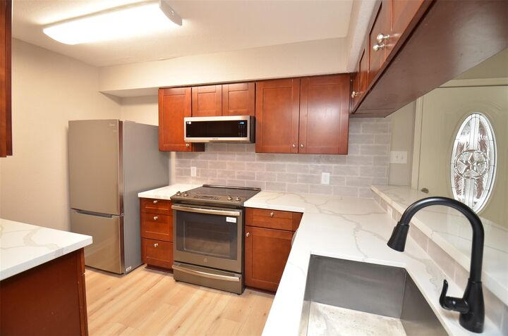 Property Photo:  76 W Park West Drive  TX 77072 