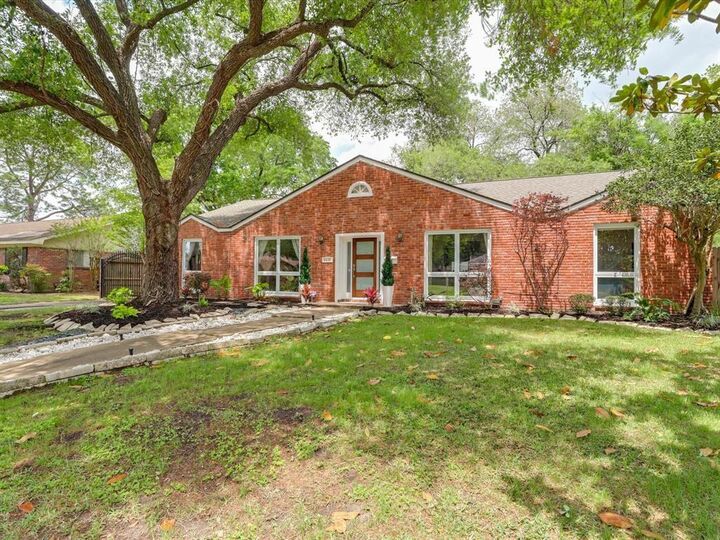 Property Photo:  5630 Edith Street  TX 77081 
