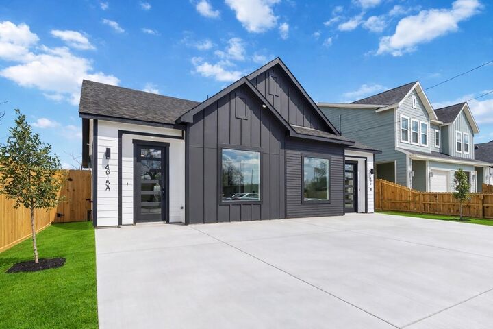 Property Photo: 5425 Manton Street A-B TX 77028
