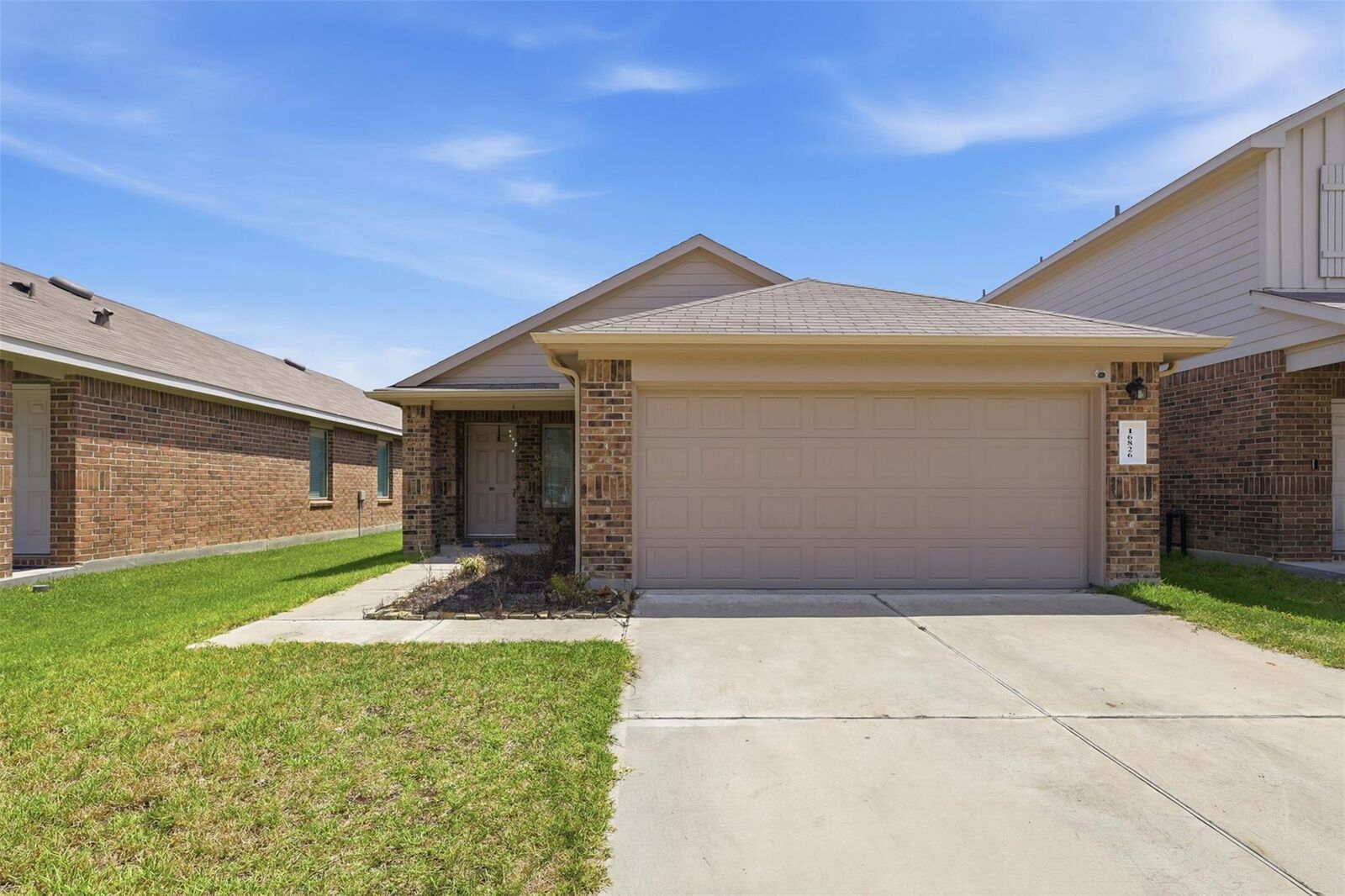 Property Photo:  16826 Short Pines Drive  TX 77302 