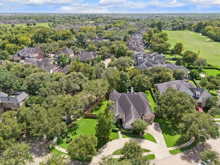 Property Photo:  9514 Tallow Court  TX 77459 