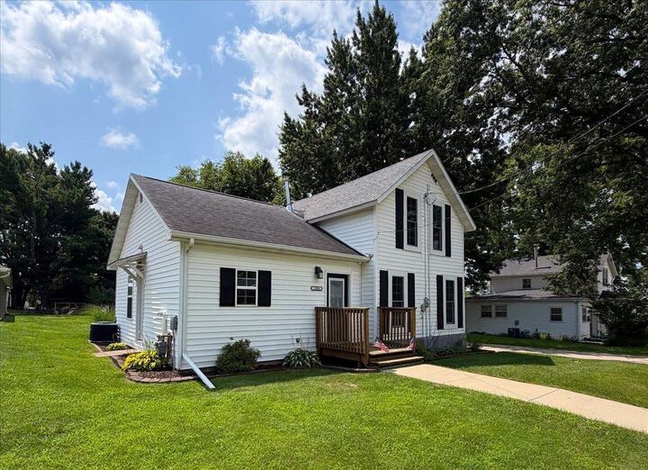 Property Photo: 1006 I Avenue IA 50638