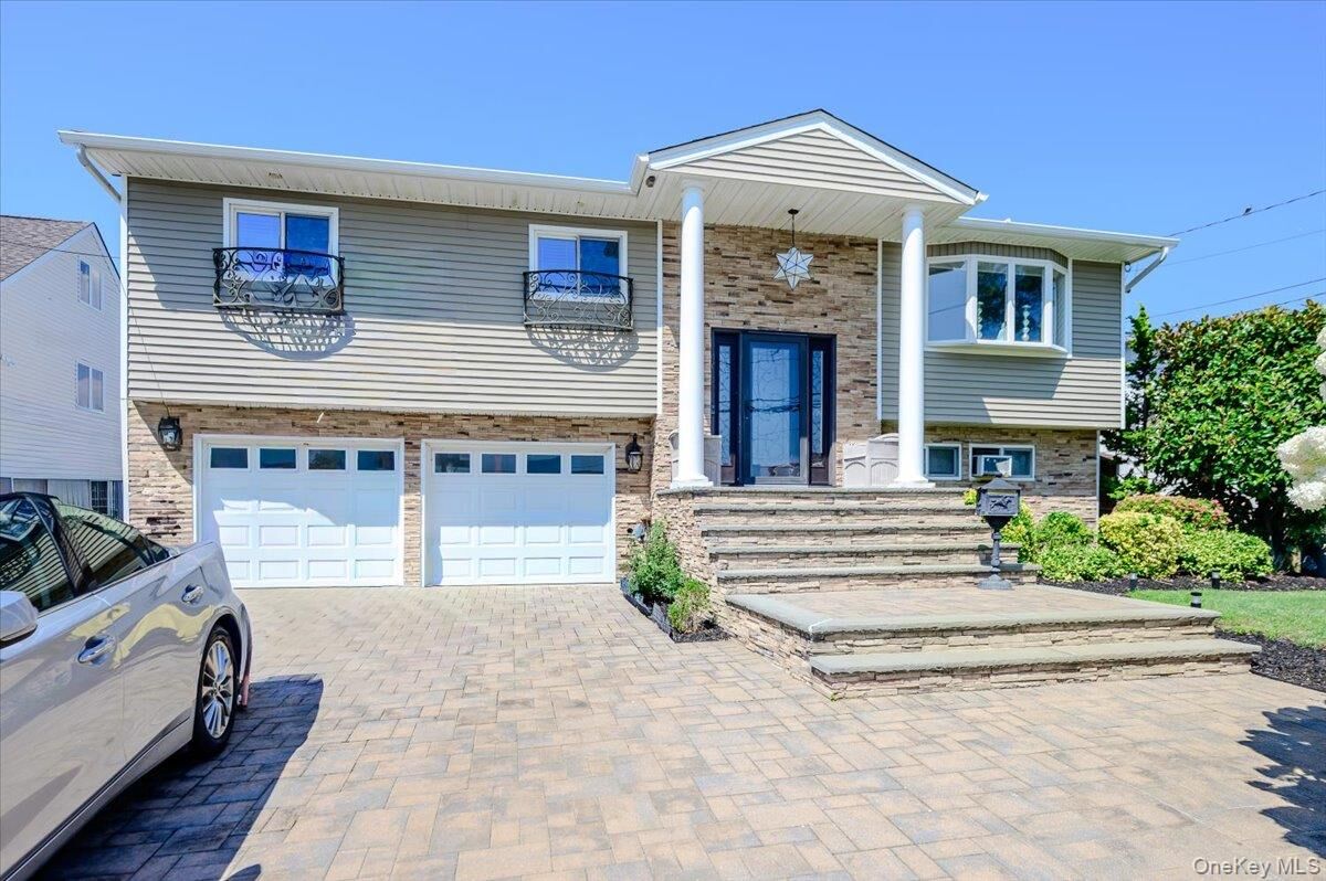 Property Photo:  3897 Darby Lane  NY 11783 