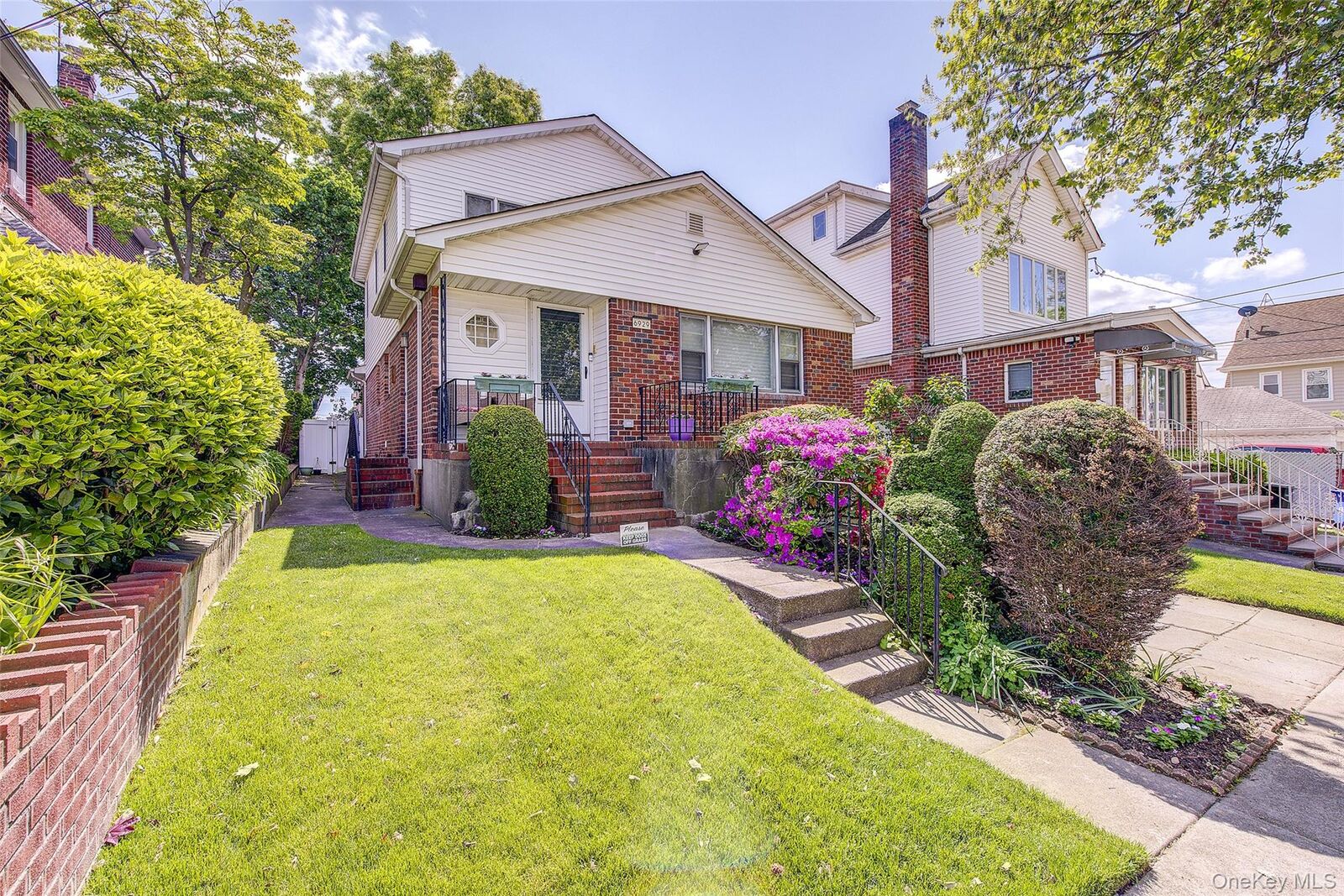 Property Photo:  69-29 166th Street  NY 11365 