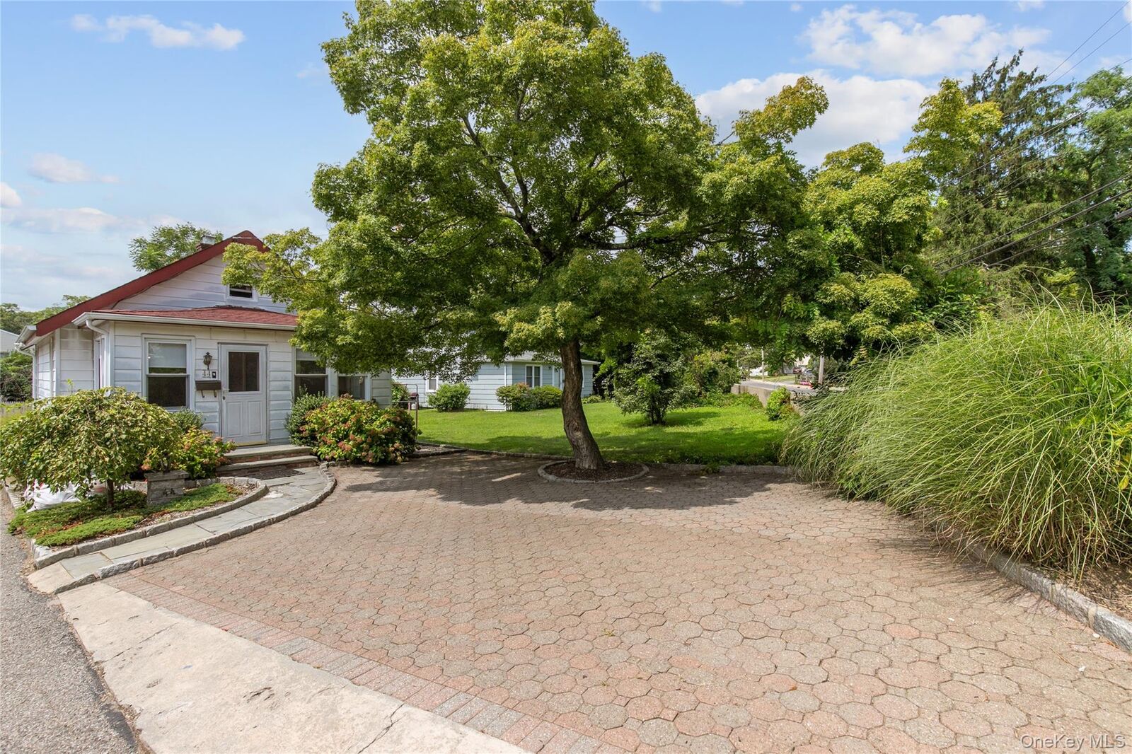 Property Photo:  44 Perry Avenue  NY 11709 