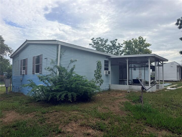 Property Photo:  5854 SE 140th Place  FL 34491 