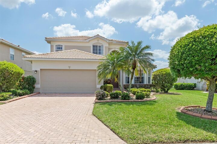 Property Photo: 6918 74th Street Circle E FL 34203