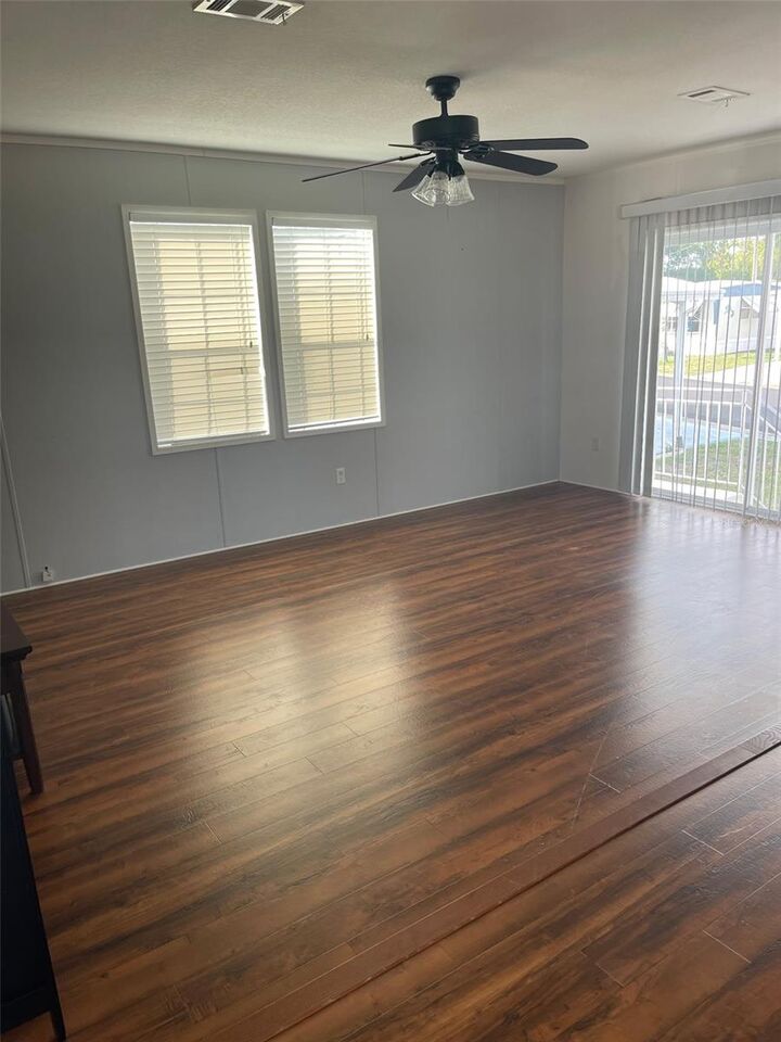 Property Photo: 3301 Doreen Drive FL 34222