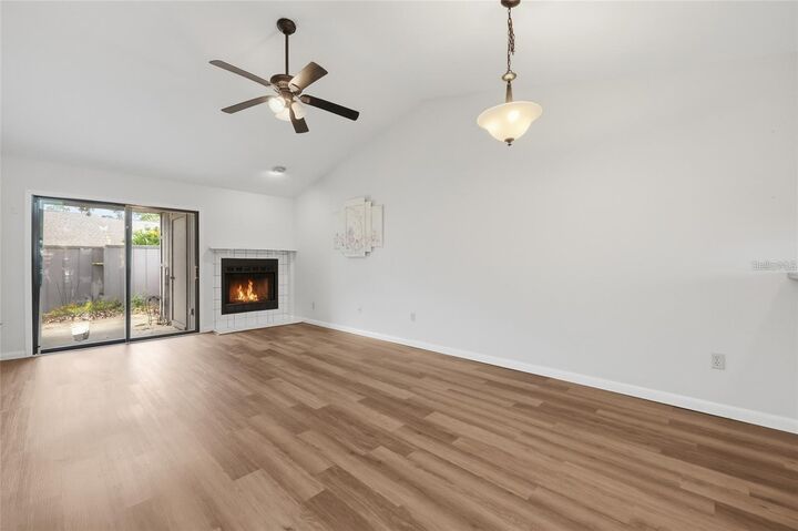 Property Photo: 3741 NW 56th Lane FL 32653