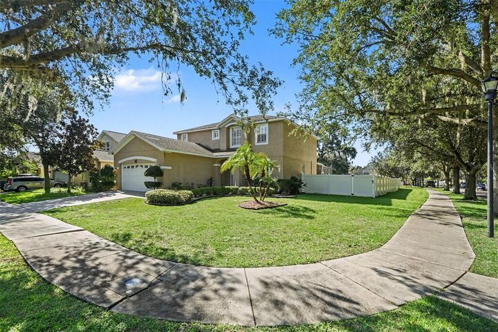 Property Photo: 301 Fern Gulley Drive FL 33584