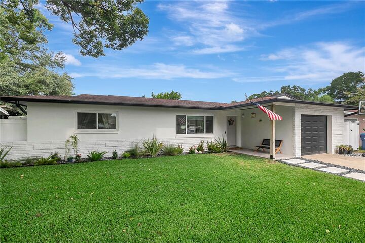 Property Photo: 510 Hillcrest Drive FL 33771