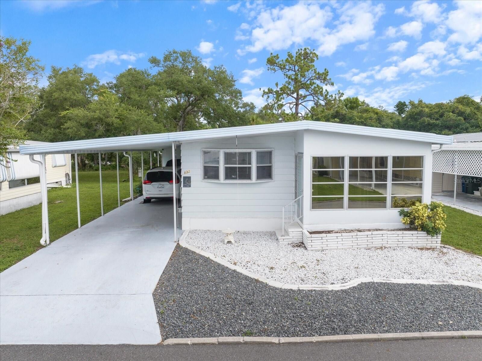 Property Photo:  832 Jolanda Circle  FL 34285 