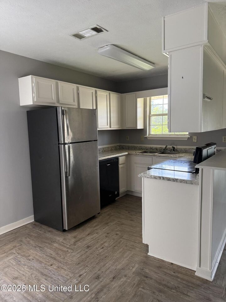 Property Photo: 3606 Harle Street MS 39208