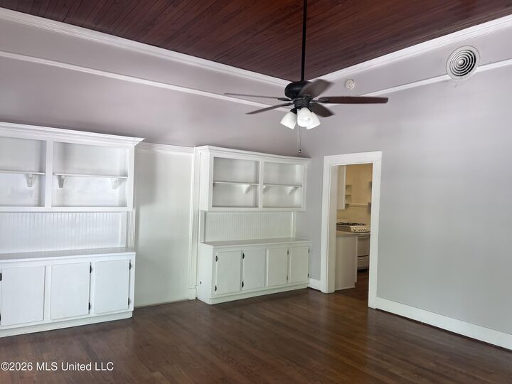 Property Photo:  125 St Paul Street  MS 39530 