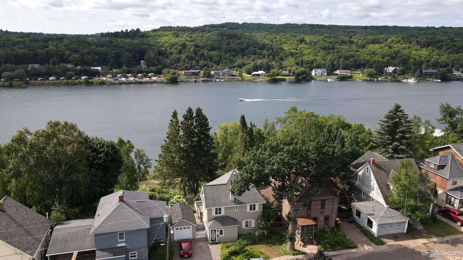 Property Photo: 622 Lake Avenue MI 49930