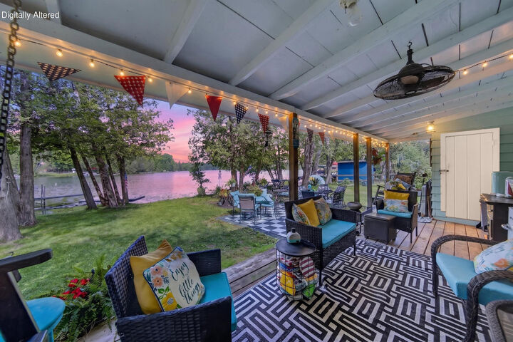 Property Photo: 13930 Eastwood Ln WI 53063