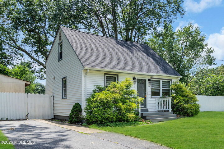 Property Photo:  5 Georgian Boulevard  NJ 08527 