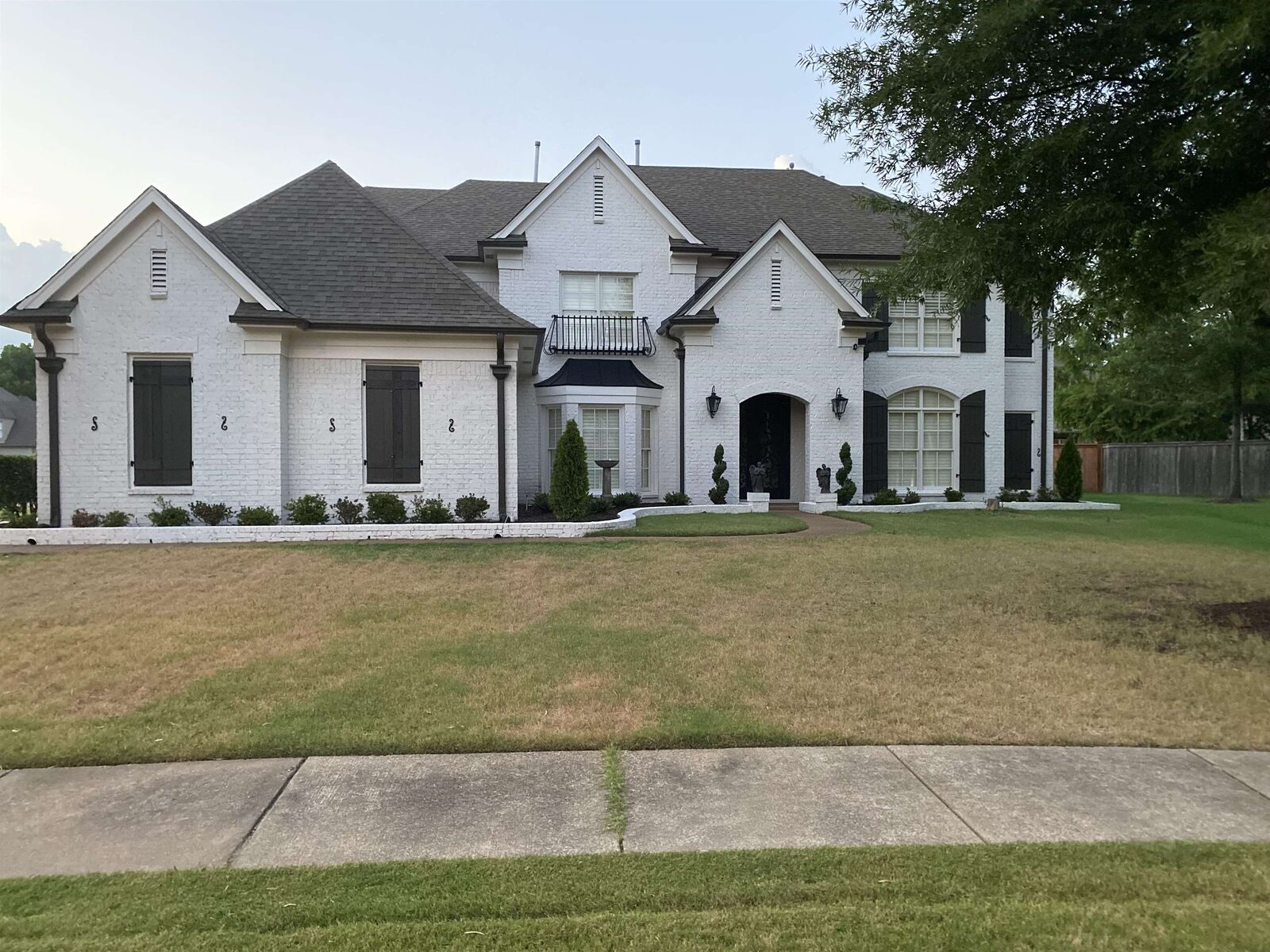 Property Photo:  1596 Brackenshire Ln  TN 38017 