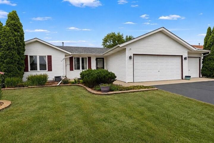 Property Photo: 651 Purple Sage Drive IL 61073