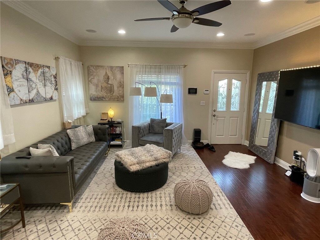 Property Photo:  7522 Fountain Avenue  CA 90046 