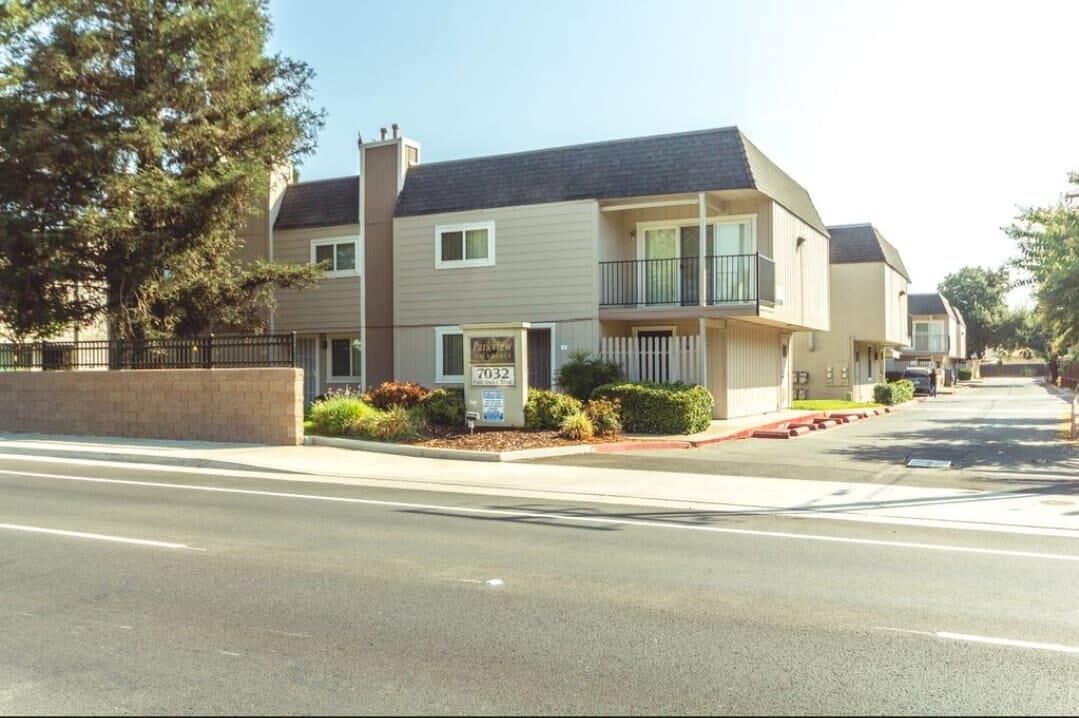 Property Photo:  7032 E Fair Oaks Boulevard 20  CA 95608 