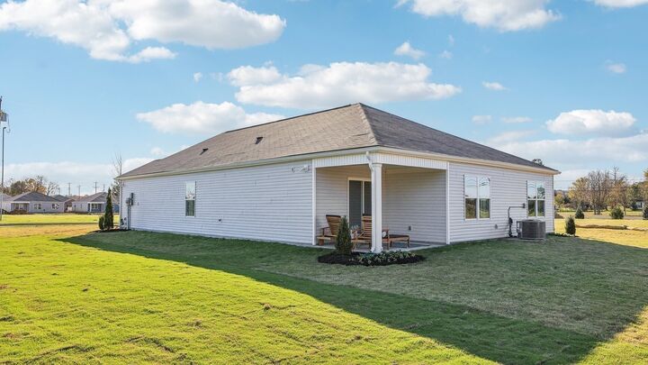 Property Photo: 1743 Savannah Pass TN 37091