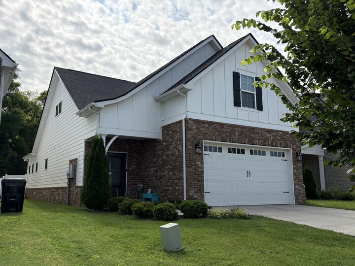 Property Photo:  2107 Barringer Ln  TN 37128 