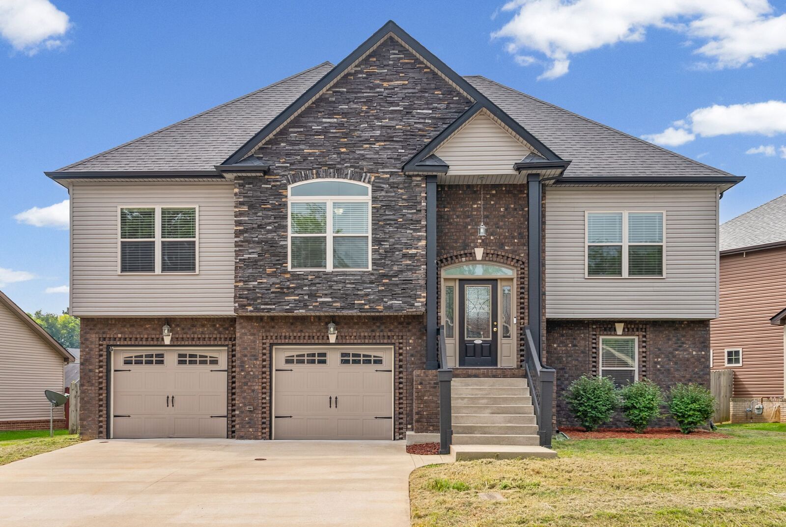 Property Photo:  1283 Golden Eagle Way  TN 37040 