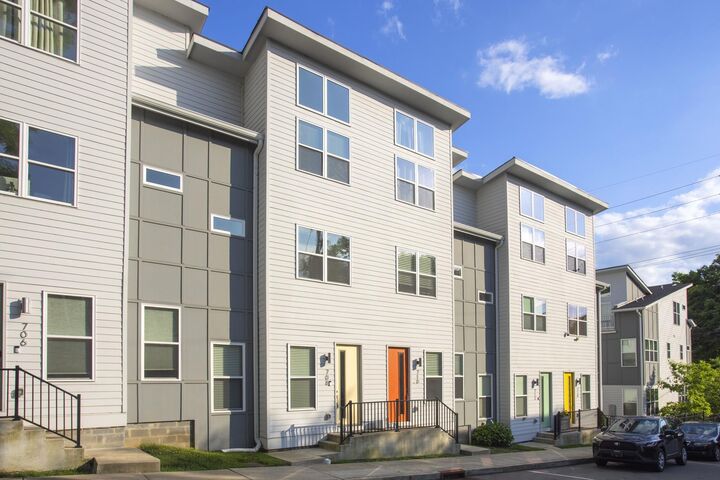 Property Photo: 708 Tral St TN 37208