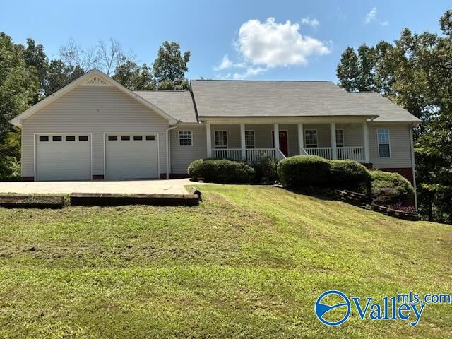 Property Photo: 424 Fieldon Avenue AL 35905