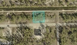 Property Photo: 1113 E 12th Street FL 33972