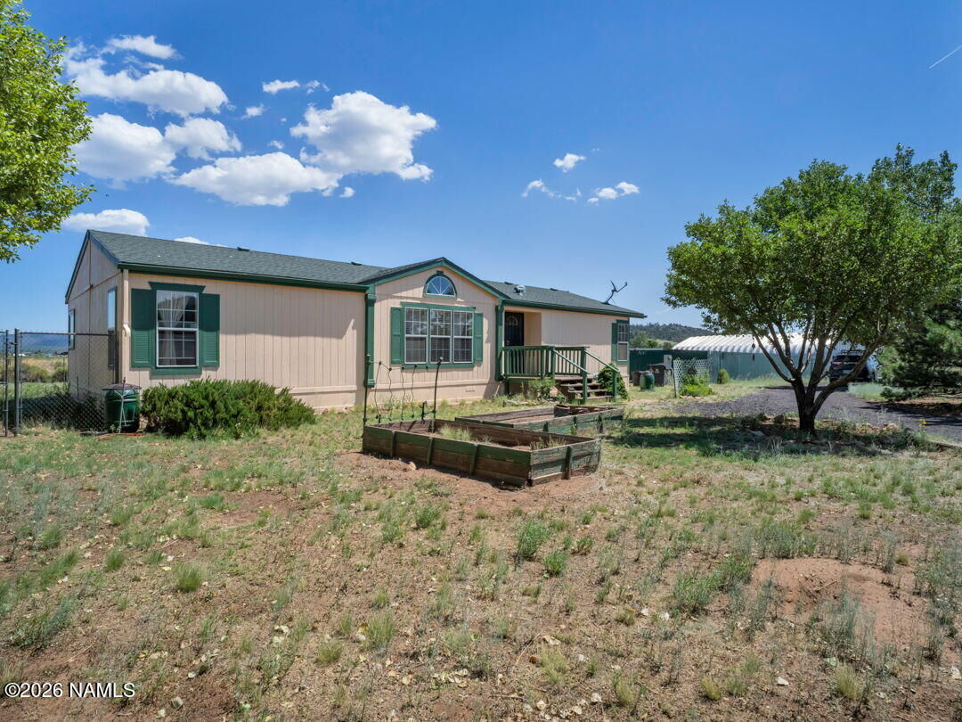 Property Photo: 7685 N Creekside Drive AZ 86004