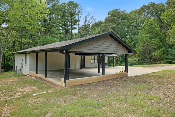 Property Photo: 124 County Road 105 AR 72416