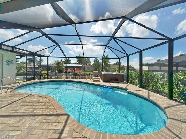 Property Photo: 5321 SW 11th Ave FL 33914