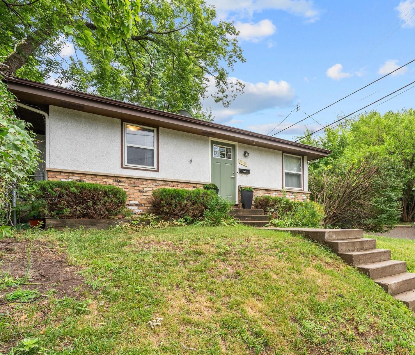 Property Photo: 318 8th Avenue NE MN 55413