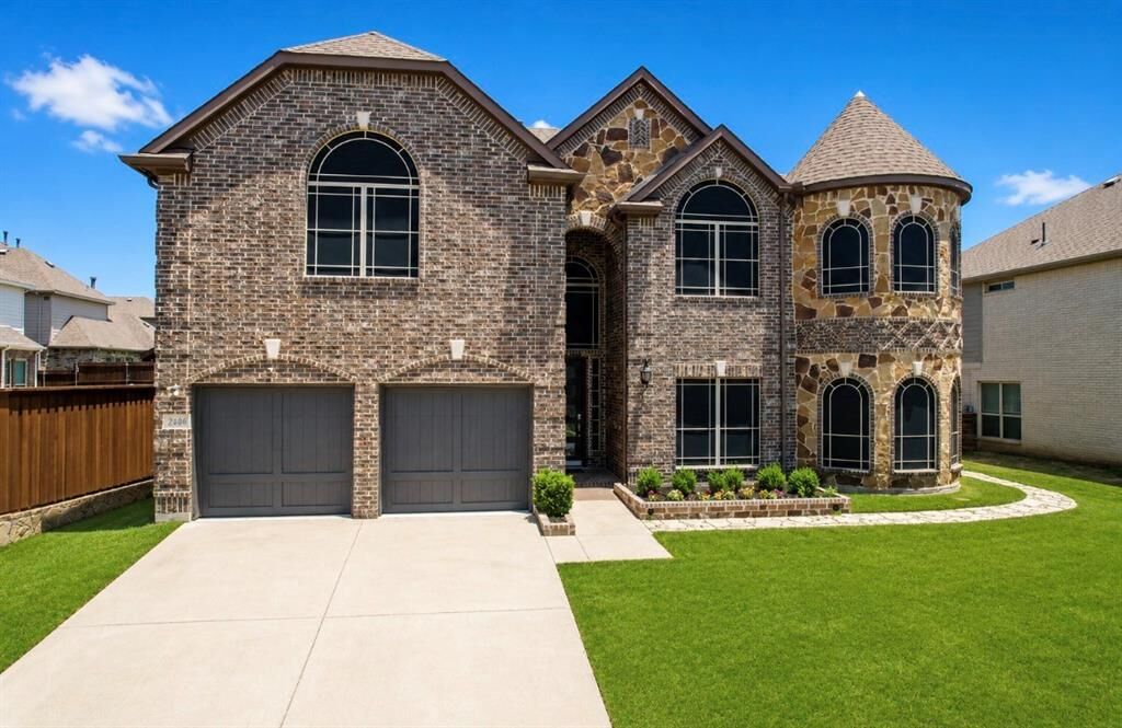 Property Photo:  2406 Lake Fork Drive  TX 75098 