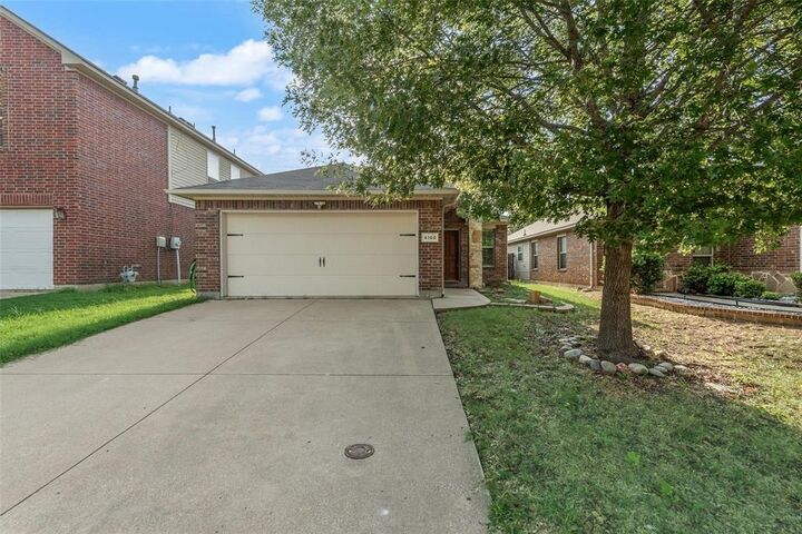 Property Photo:  5160 Britton Ridge Lane  TX 76179 