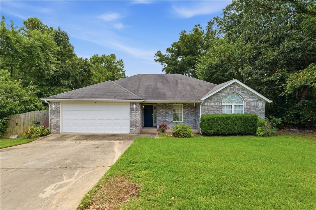 Property Photo: 4 Doon Lane AR 72715