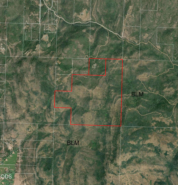 Property Photo: 4400 Indian Creek Road OR 97539